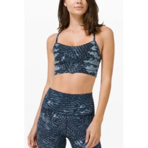 Lululemon Flow Y Bra Long Line Nulu *Light Support, B/C Cup Indigo Lace Starligh - Picture 5 of 7